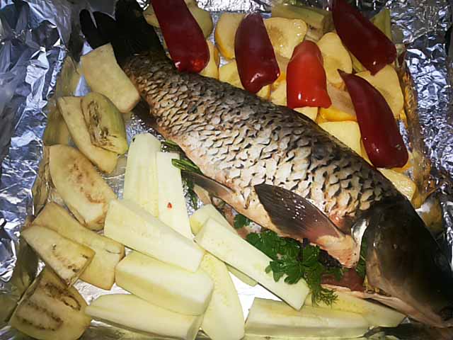 Короп запечений в духовці у фользі – покроковий рецепт з фото
