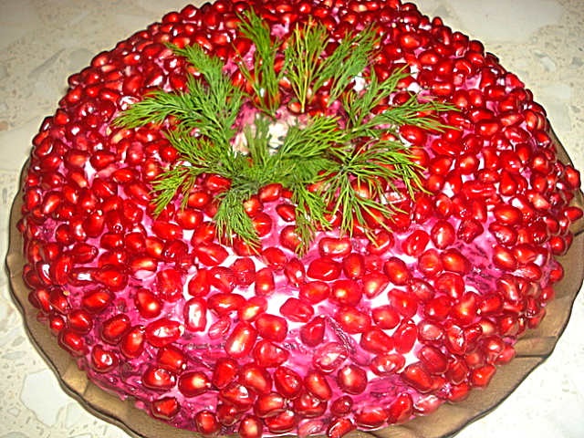 Салат Гранатовий браслет — дуже смачні класичні рецепти