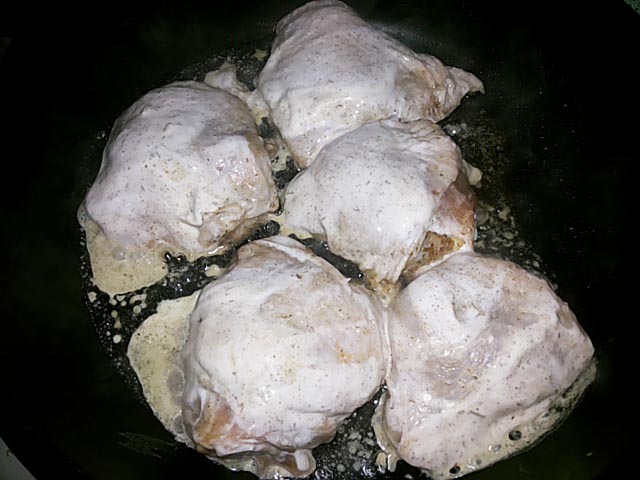 Курка тушкована з овочами – смачний рецепт з фото