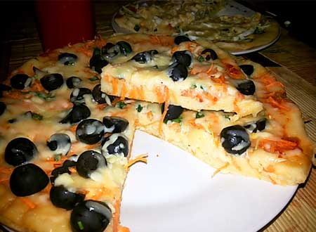 Піца на сковороді за 10 хвилин покроковий рецепт з фото і відео