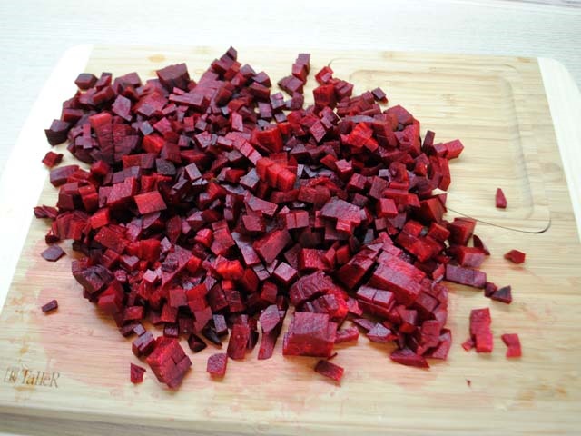 Борщ класичний — 8 рецептів приготування холодного і гарячого супу