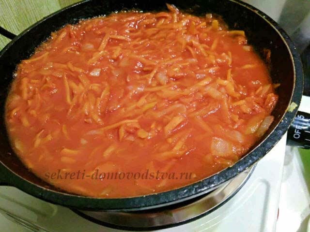 Перець, фарширований курячим фаршем і рисом