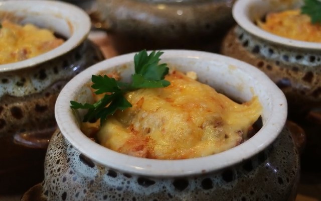 М’ясо з овочами, запечене в духовці — 8 рецептів