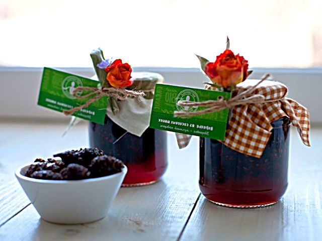 Варення із соснових шишок — корисні властивості і 9 способів його приготувати