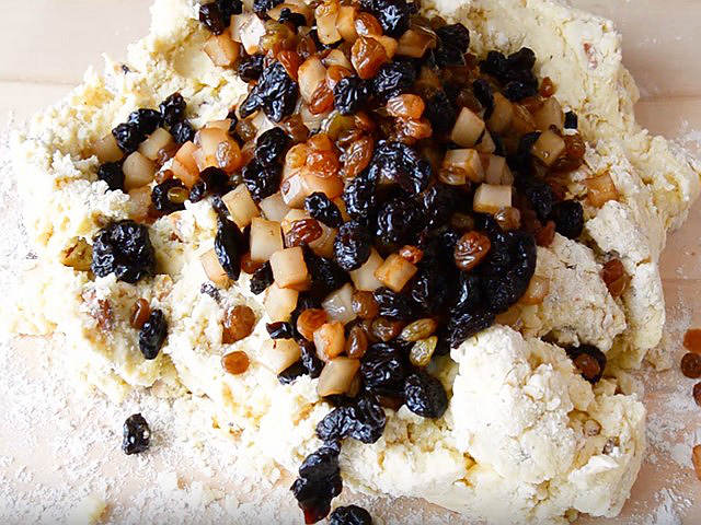 Штоллен — класичні рецепти німецького різдвяного кексу