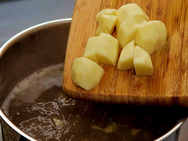 Суп з галушками — 7 покрокових рецептів приготування супу