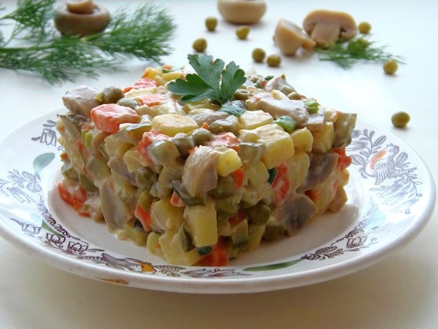 Салати без майонезу на новий рік 2020 — прості і смачні рецепти