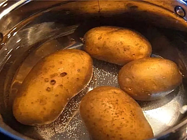 Салат Гранатовий браслет — дуже смачні класичні рецепти