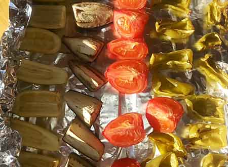 Риба запечена в духовці з овочами