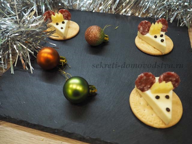 Салати у вигляді щури або миші на Новий Рік 2020: цікаві і нові рецепти