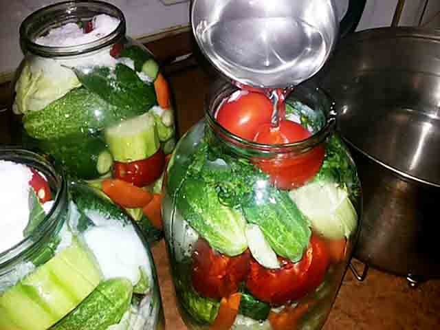 Хрусткі консервовані огірки. Рецепт найсмачніших огірків на зиму