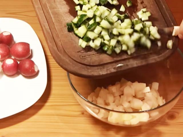 Борщ класичний — 8 рецептів приготування холодного і гарячого супу