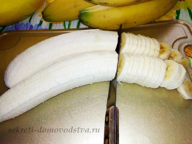 Банановий торт без випічки: просто, швидко і дуже смачно