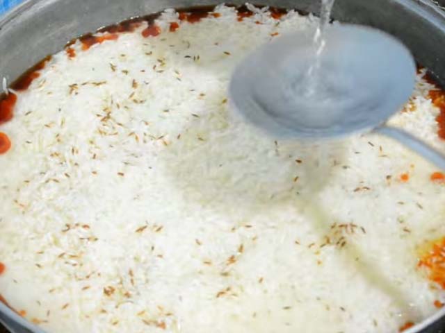 Як приготувати плов – 6 смачних рецептів справжнього узбецького плову