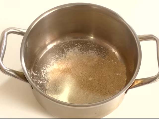 Пишні оладки на кефірі – 10 кращих і перевірених рецептів з фото і відео