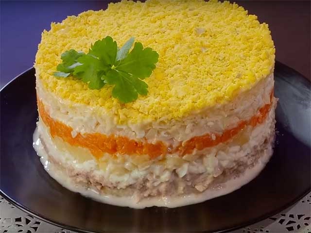Салат Мімоза з рибними консервами — класичні покрокові рецепти