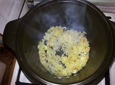 Рецепт сирного супу з куркою і грибами