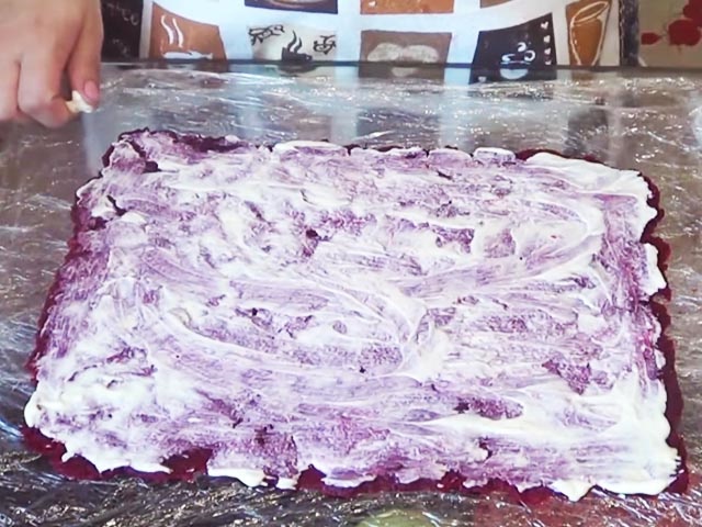 Салат Оселедець під шубою — 11 класичних рецептів з описом послідовності шарів