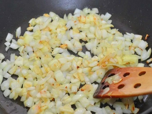 Яйця, фаршировані різними начинками. 12 простих і дуже смачних рецептів