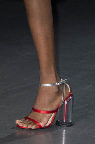 Модне взуття сезону весна-літо 2019: фотопідбірка трендових моделей