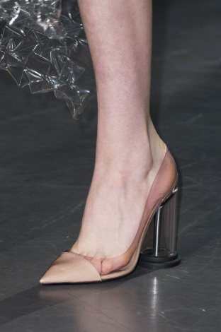 Модне взуття сезону весна-літо 2019: фотопідбірка трендових моделей