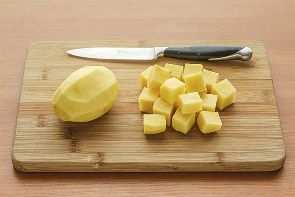 Сонник різати картоплю: До чого сниться і що означає сон?