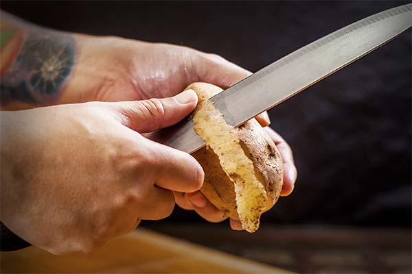 До чого сниться чистити картоплю жінці чи чоловікові - 85 тлумачень із різних сонників