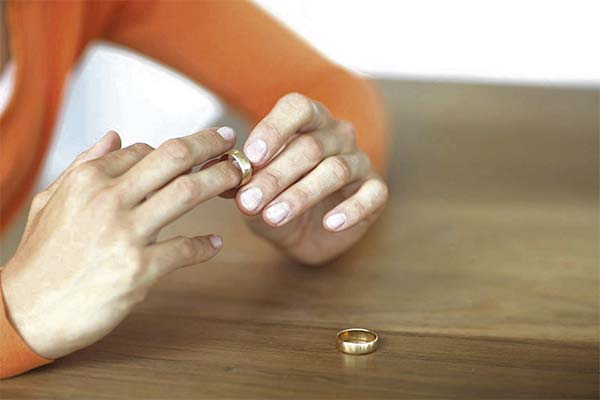 До чого сниться розлучення з чоловіком чи дружиною — 125 тлумачень із різних сонників