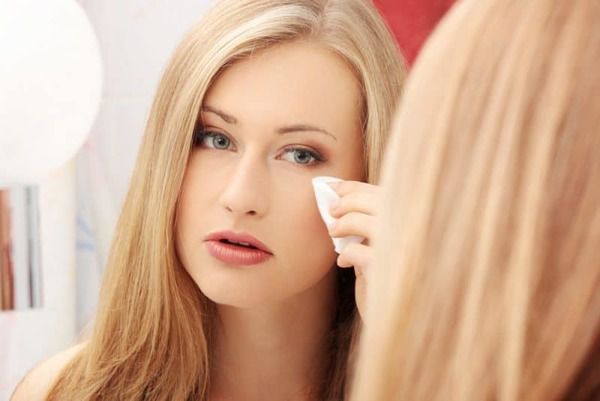 Речі, які повинні лежати у сумочці кожної жінки