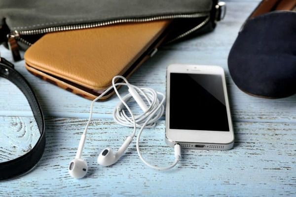 Речі, які повинні лежати у сумочці кожної жінки