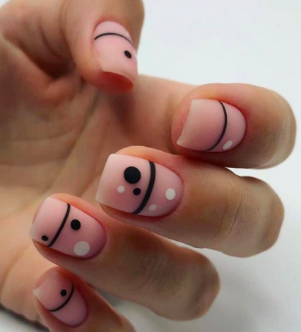 Модний манікюр: приклади красивого осіннього дизайну нігтів, які хочеться повторити