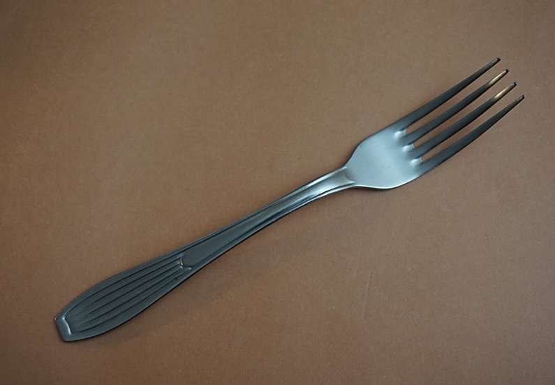 Впала вилка на підлогу - прикмета