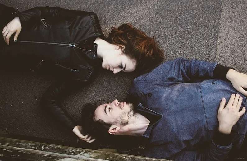 Жінка-Рак та чоловік-Водолій: сумісність у коханні та шлюбі, у ліжку, у відсотках