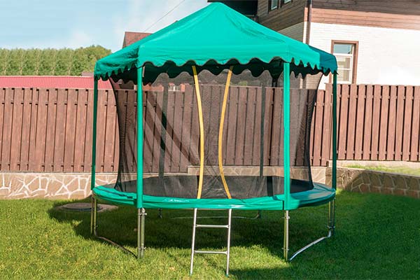 До чого сниться стрибати на батуті — 38 тлумачень із різних сонників