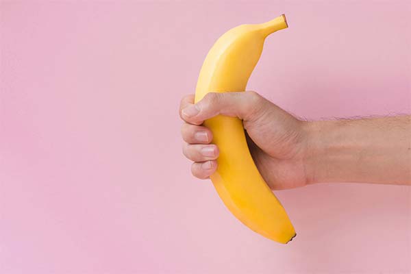 До чого сняться банани жінці чи чоловікові - 88 тлумачень із різних сонників.