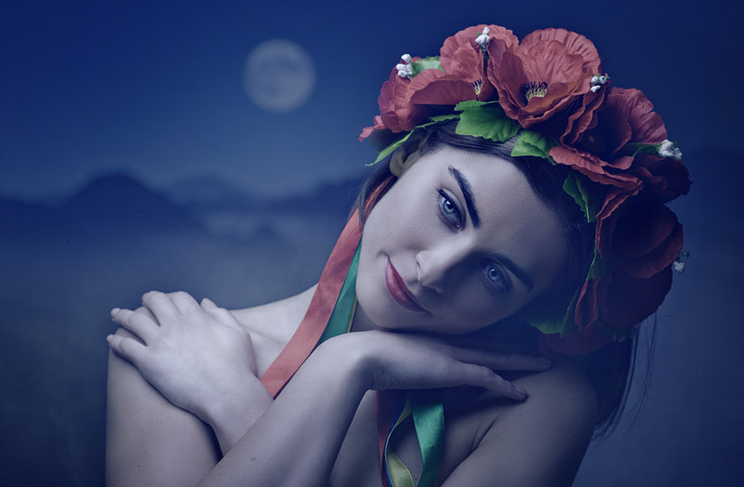 Астролог склала місячний календар стрижок на літо і розповіла, як саме Місяць впливає на стан волосся.