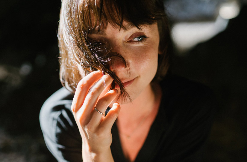 Що робити з чубчиком, поки він відростає, і як прискорити цей процес: ідеї від експерта-стиліста