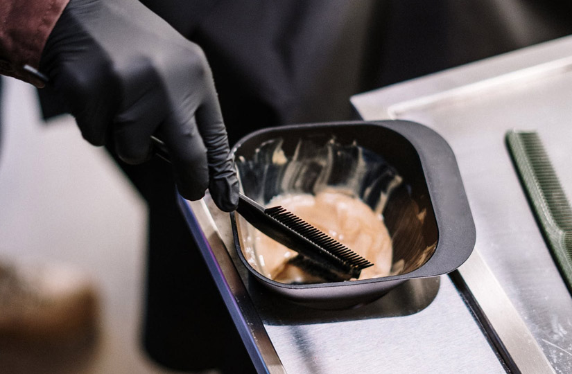 З брюнетки в блондинку: як перейти на «світлу сторону» без шкоди для краси та здоров'я волосся