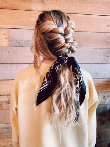 Як носити хустку навесні і влітку 2019: 8 різноманітних способів