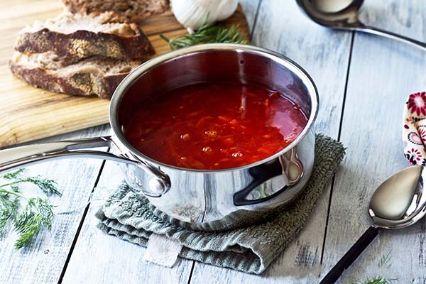 До чого сниться варити чи їсти борщ — 70 тлумачень із різних сонників