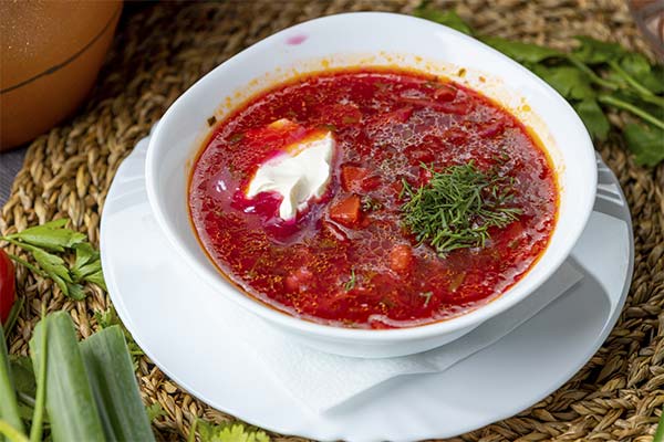 До чого сниться варити чи їсти борщ — 70 тлумачень із різних сонників