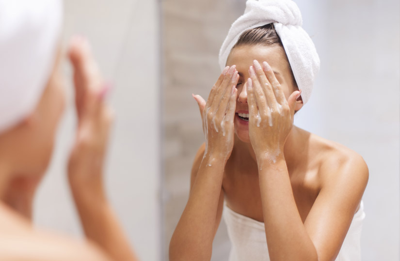 Як і якою тушшю найкраще користуватися взимку, щоб мати пишні та здорові вії: майстер-клас від експерта-візажиста