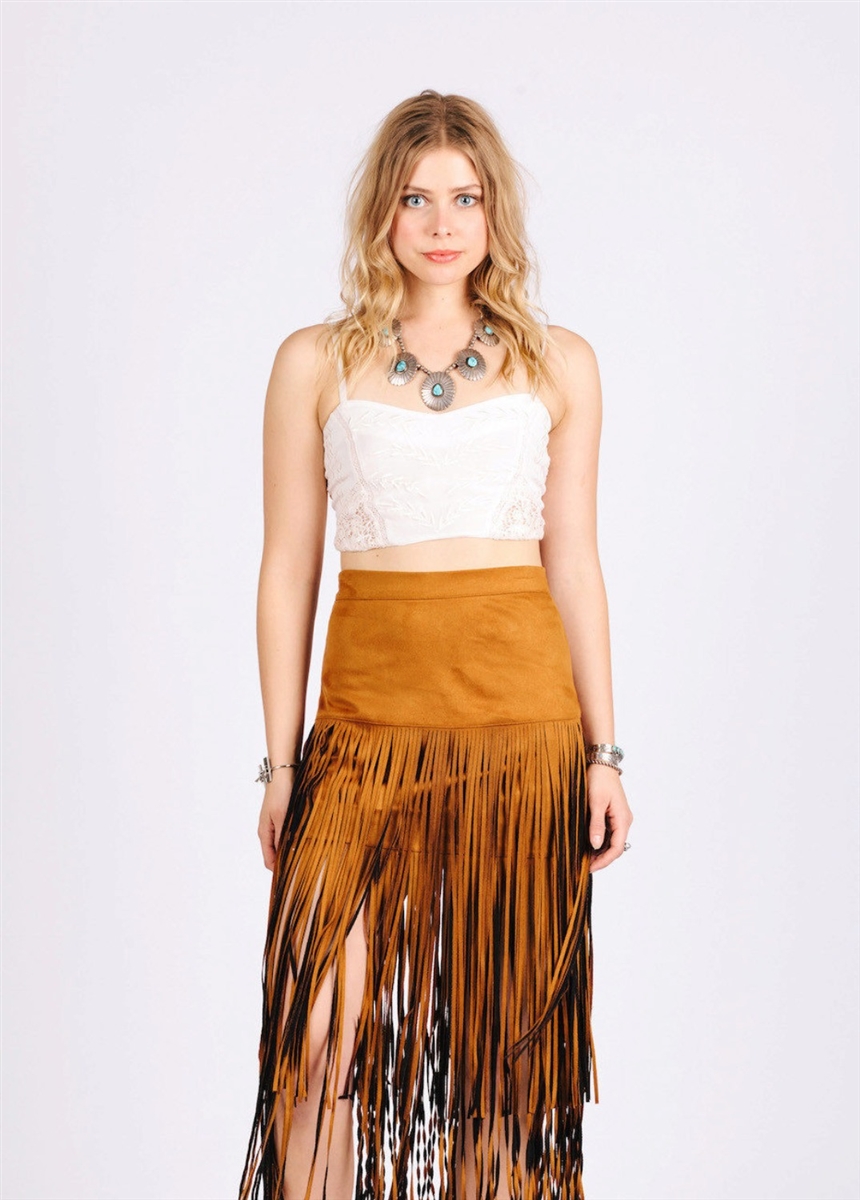 Як і з чим носити довгу спідницю влітку: фото