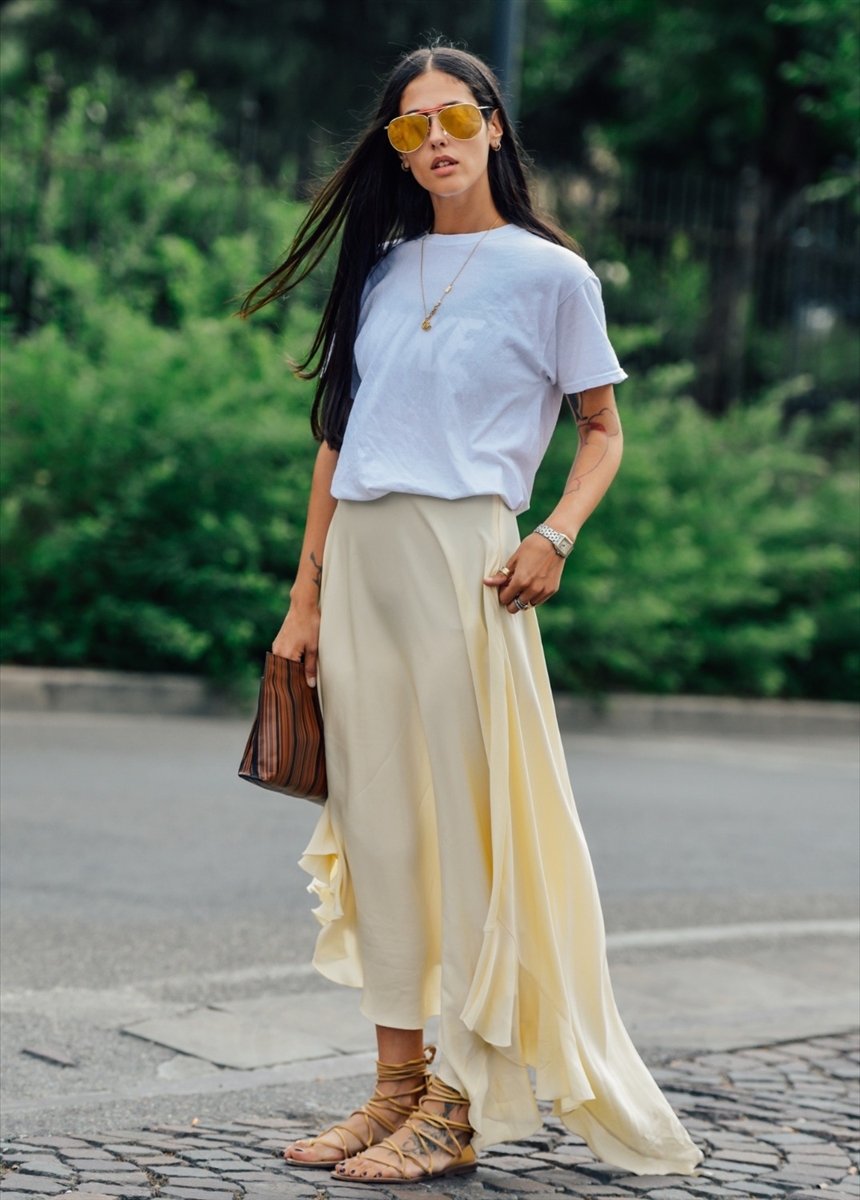 Як і з чим носити довгу спідницю влітку: фото