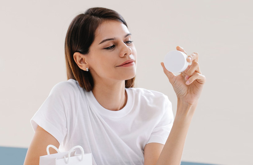 Як вибрати косметику з ретинолом і коли нею краще користуватися: рекомендації хіміка та косметолога