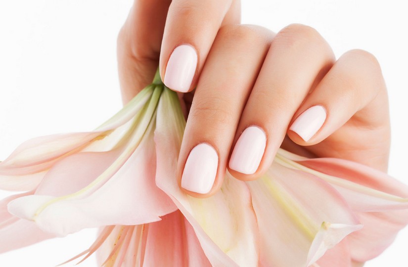 Манікюрний must-have: ці засоби для нігтів мають бути у кожної жінки