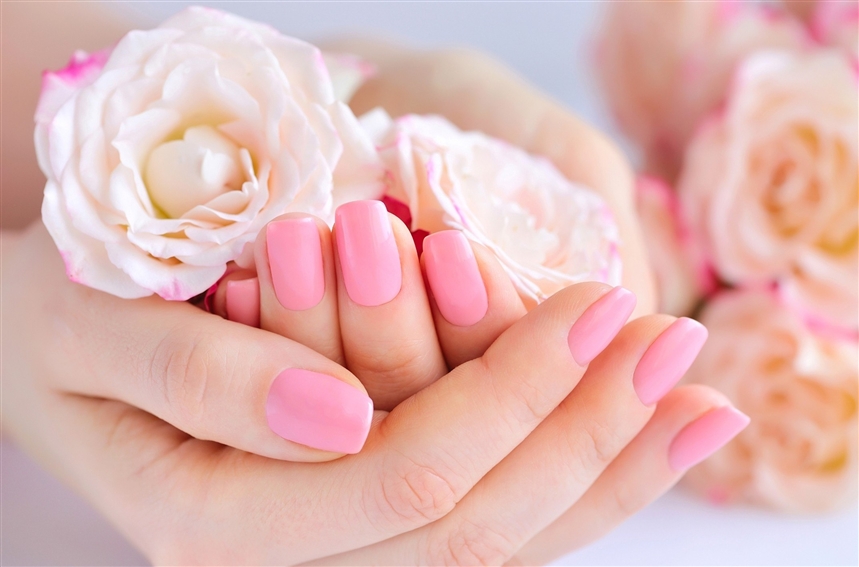 Модний манікюр на квітень 2022 року: ідеї, фото