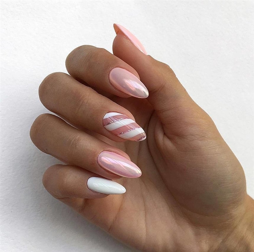 Модний манікюр на квітень 2022 року: ідеї, фото