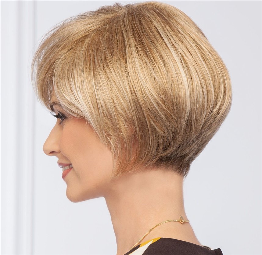 Зачіски та стрижки, які повнять: фото