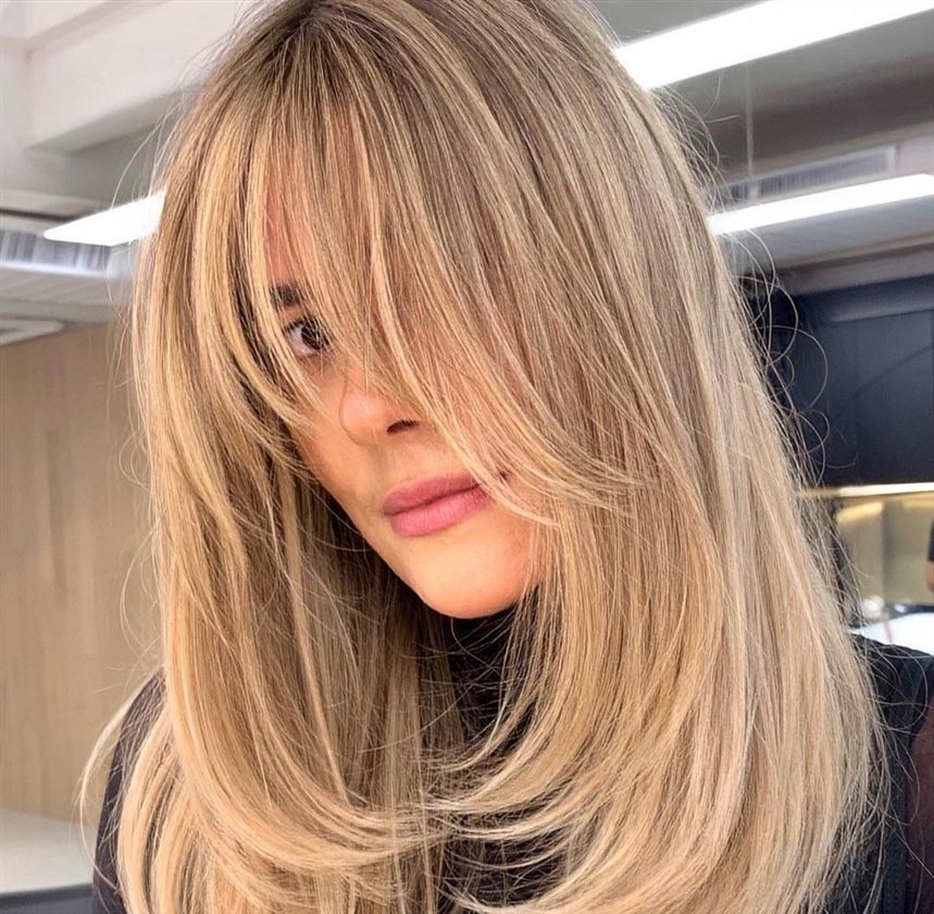 Зачіски та стрижки, які повнять: фото